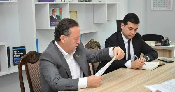 Samir Vəliyev seçicilərlə görüşdü Foto