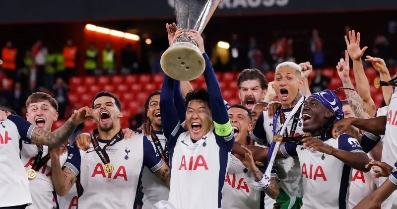 “Tottenhem” 41 illik fasilədən sonra kubok qazandı