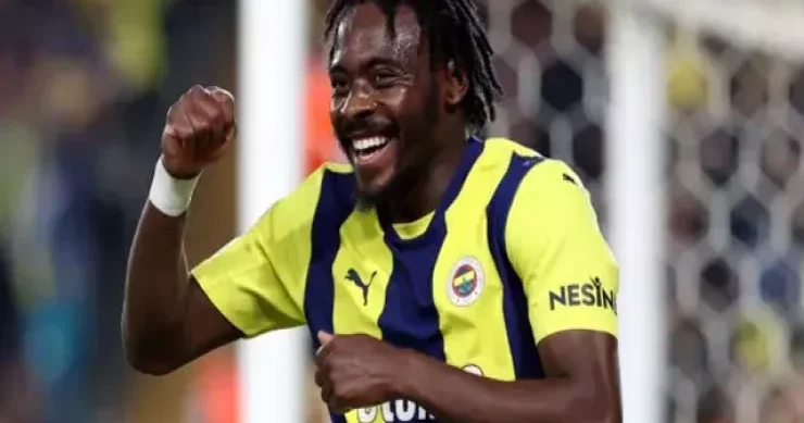 Ulduz futbolçu Fənərbağça dan gedir