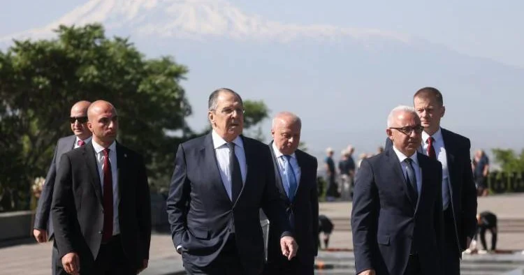 Lavrov niyə erməni soyqırımı abidəsini ziyarət etmədi? İrəvanda müzakirə