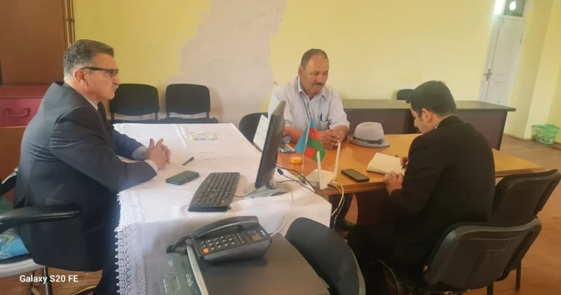 İsmayıllı sakinləri müraciətlərini deputatla bölüşdülər FOTO