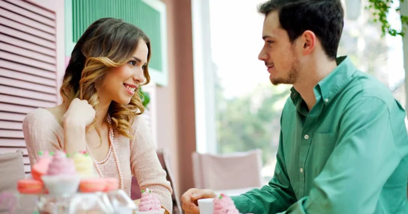 İlk görüşdə geyimləriniz hansı rənglərdə olmalıdır? Bu rənglərdən isə qaçın