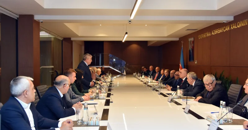 Fizika Riyaziyyat və Texnika Elmləri Bölməsinin növbəti iclası keçirilib
