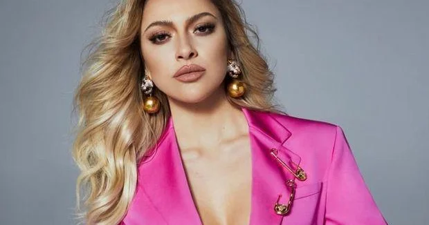 Hadisə sevgilisi ilə şəklini paylaşdı FOTO KONKRET