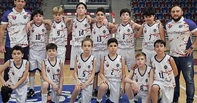 “Naxçıvan” və “Sabah” yarımfinalda
