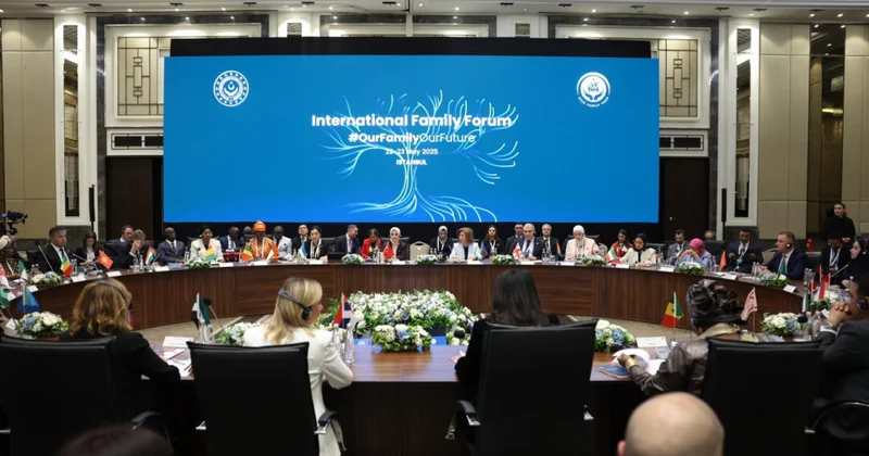 İstanbulda “Qloballaşan dünyada ailənin qorunması və gücləndirilməsi” mövzusunda Beynəlxalq Ailə Forumu keçirilir