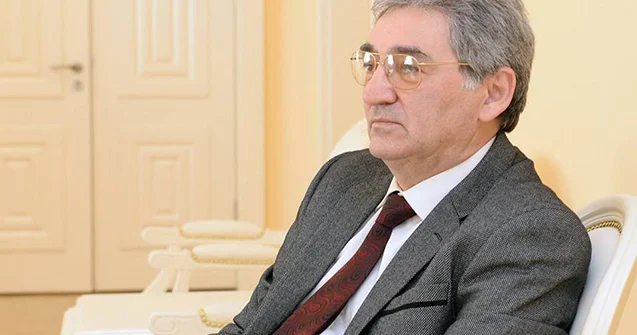 Güzgüyə bax, güzgüyə
