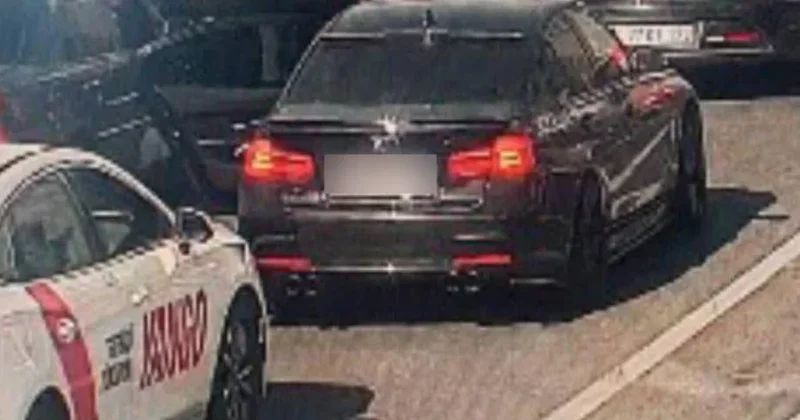 Tıxacda qalan maşına dayanma durma cəriməsi yazıldı