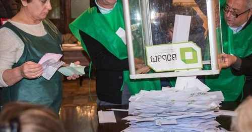 Gürcüstandakı parlament seçkilərinin tarixi bəlli oldu