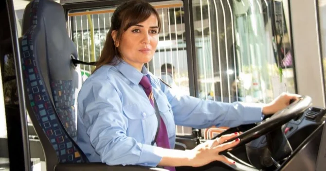 Azərbaycanda ilk dəfə qadınlar ictimai avtobusları idarə edəcək