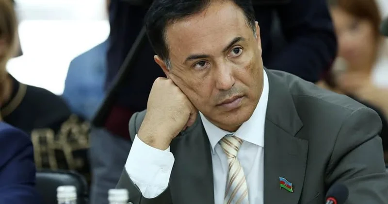 Qaranlıqda da işıq var...