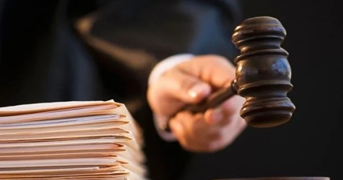 Суд в Баку приговорил организатора подпольной телекоммуникационной сети