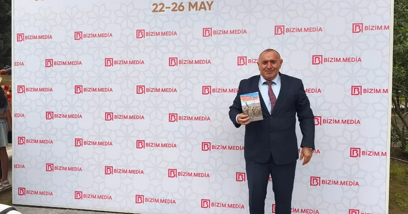 Yazıçı Gəray Göyyurdun Zəfərə həsr olunan kitabları maraqla QARŞILANDI FOTO