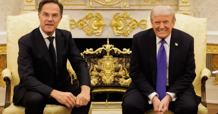Mark Rutte Trampın Polşaya qoşun göndərilməsi qərarını DƏSTƏKLƏDİ