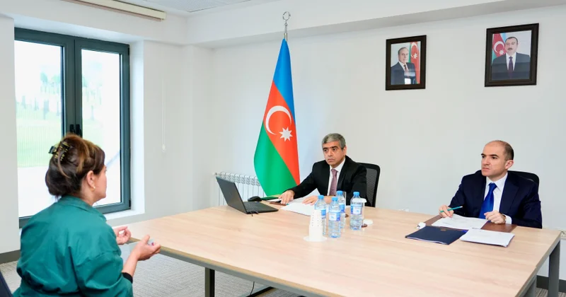 Əmək və əhalinin sosial müdafiə naziri Xankəndidə vətəndaşların müraciətlərini dinləyib