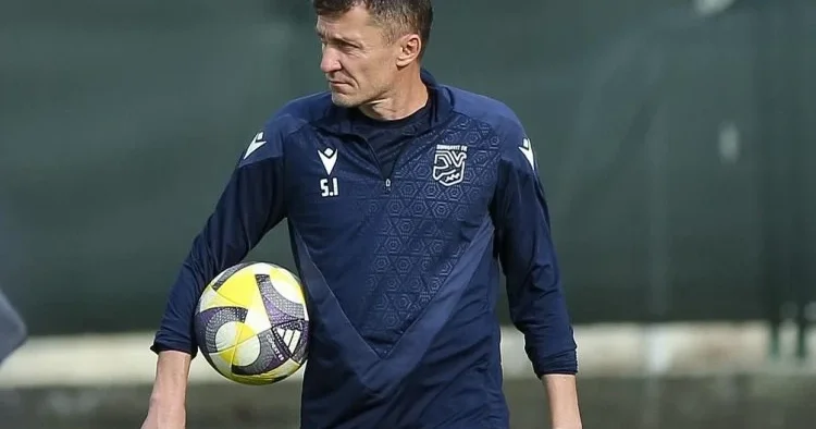 “Mövcud futbolçular pis deyil, amma reallıq da var” Saşa İliç