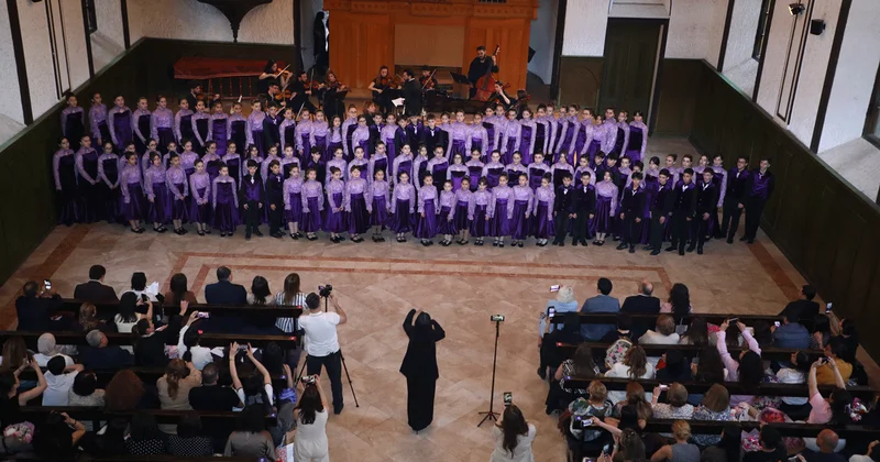 “İstiqlalın əbədi işığı” konserti böyük maraq yaratdı gənc istedadlar səhnədə parladı
