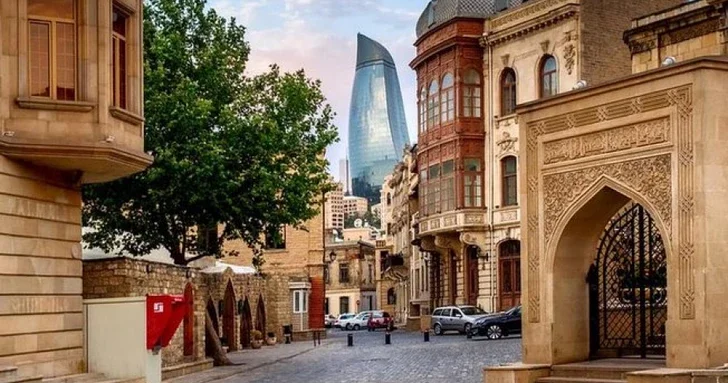 Председатель Азиатского общества среды обитания высоко оценил эстетику и устойчивость Баку