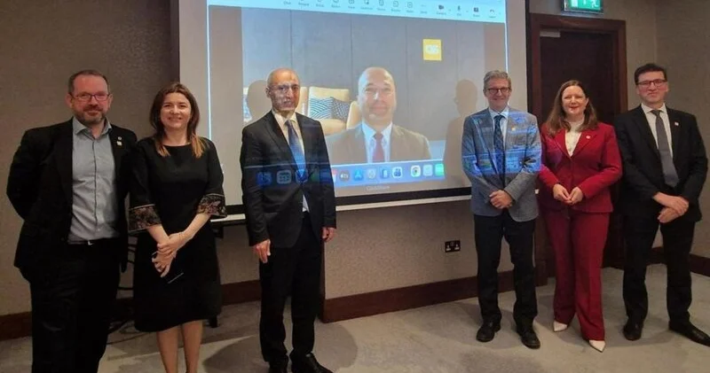 Azərbaycan nümayəndə heyəti QS rəhbərliyi ilə görüşüb