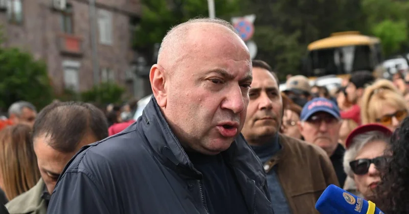 Теванян был первым армянским политиком, посетившим Донбасс. Теперь за ним пришли спецслужбы