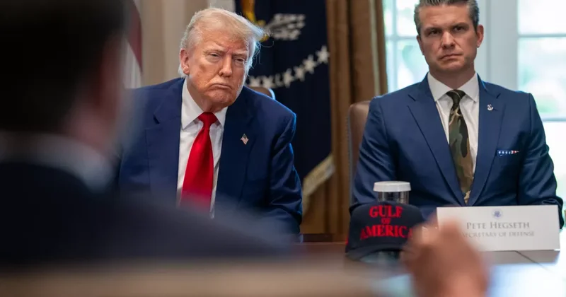 СМИ: Трамп отчитал Хегсета