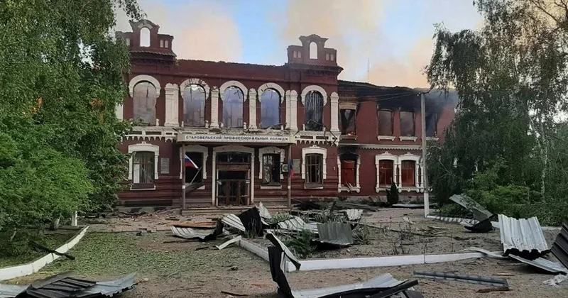 Ukrayna Luqanskdakı kolleci vurdu 6 nəfər öldü, 40 a yaxın yaralı var.