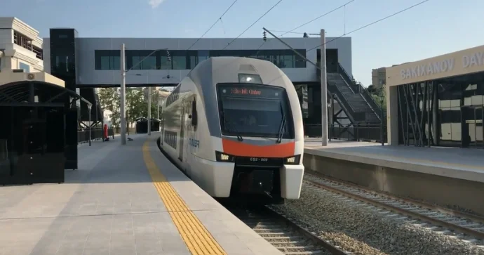 Bakı Tbilisi qatarında daha ucuz qiymətə sərnişin daşınması müzakirə edilir RƏSMİ