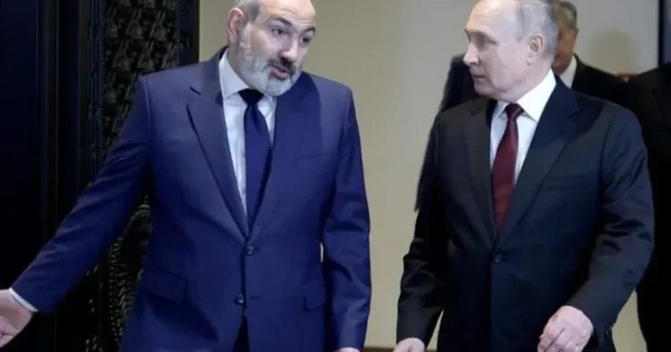 Paşinyan Rusiyanın onu cəzalandıracağından qorxur AÇIQLAMA
