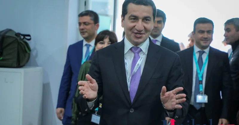 Hikmət Hacıyev jurnalistlərə təşəkkür etdi FOTO
