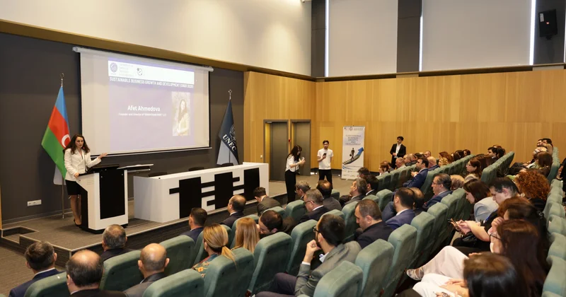 UNEC də “Biznesin dayanıqlı artımı və inkişafı” mövzusunda beynəlxalq elmi simpozium keçirilib