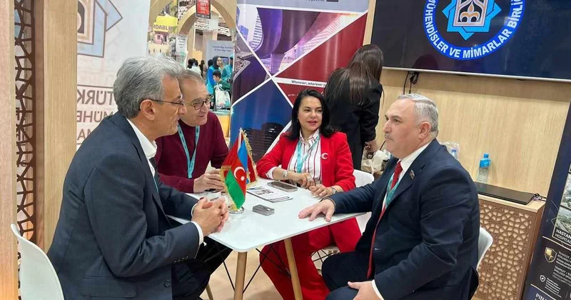 Baş katib Urban Expo sərgisində xüsusi olaraq quraşdırılmış pavilyonlarını ziyarət edib
