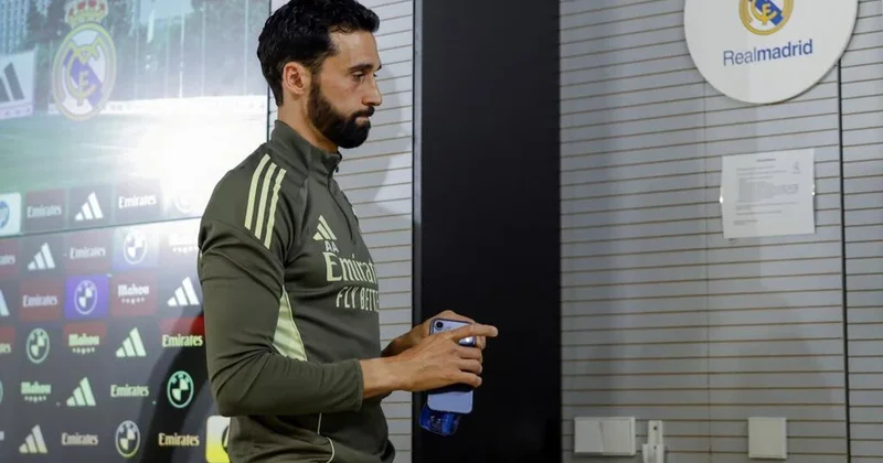 Arbeloa açıqladı Real ı tərk edəcək