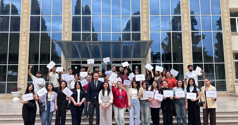 Təhsil Tələbə Krediti Fondundan maarifləndirici təlim FOTOLAR