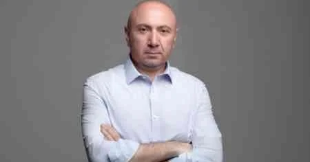 Силовики в Армении пришли с обысками в офис оппозиционера Теваняна