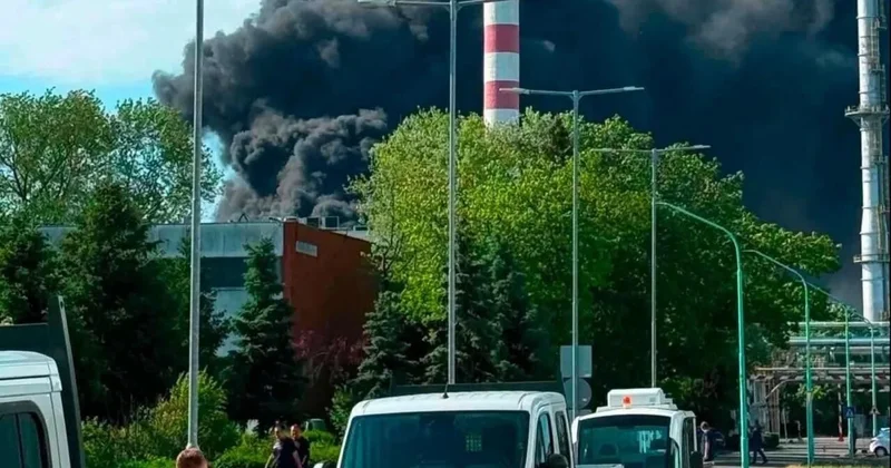 Мощный взрыв на НПЗ в Венгрии ВИДЕО