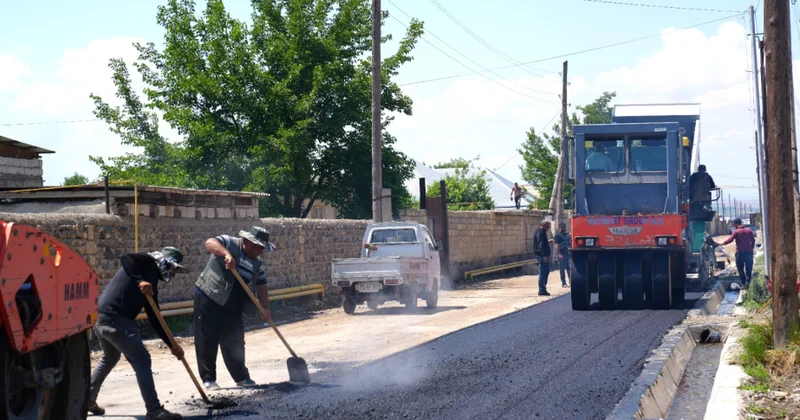 Naxçıvan şəhərində 15,5 kilometrlik yolun asfaltlanmasına başlanılıb