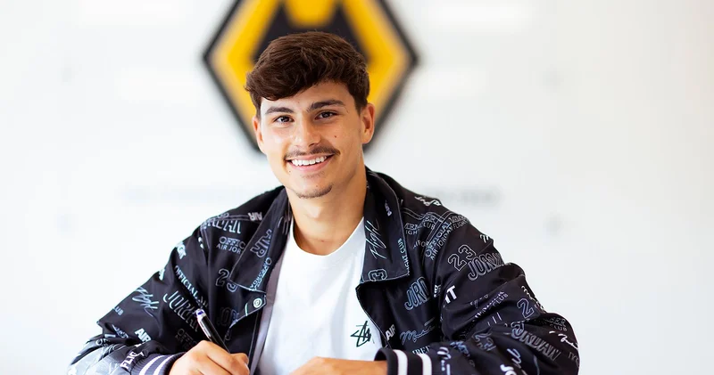 İngiltərə klubundan 12,7 milyonluq transfer