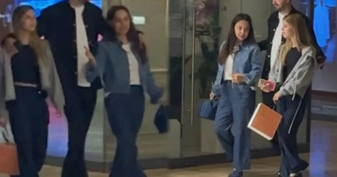 Ebru Gündeş qızı və həyat yoldaşı ilə alış verişdə Fotolar