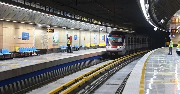 Tehranda avtobus və metro pulsuz oldu