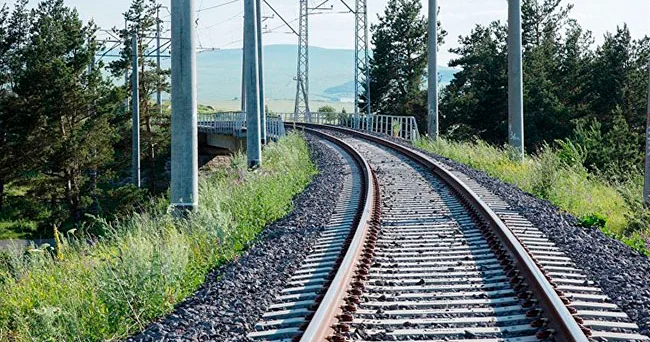 Gələcəyin iqtisadiyyatına polad yol... Qars İğdır Naxçıvan xətti sadəcə iki ölkəni deyil, iki qitəni birləşdirəcək