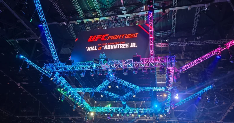 В Баку состоялось одно из самых зрелищных спортивных событий года UFC Fight Night (ФОТО)