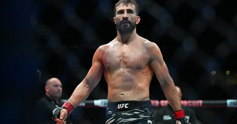 Бакинский UFC. Кровавый Садыхов и ударный Физиев