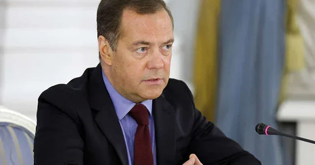 “Tramp heç vaxt “Nobel”i görməyəcək” Medvedev