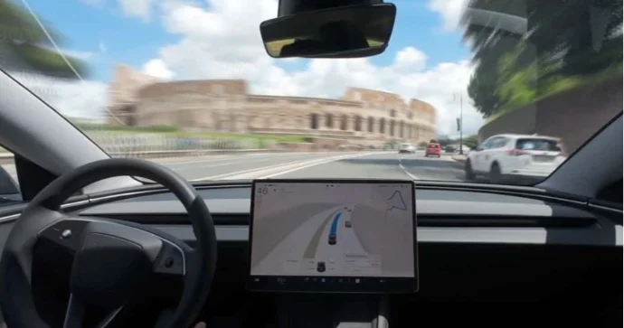 “Tesla” Romada avtonom idarəetmənin sınaqlarına başlayıb