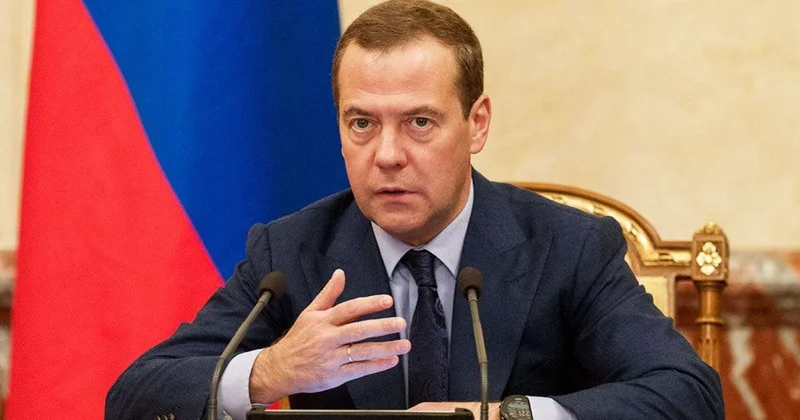 nüvə proqramını davam etdirəcək Medvedev