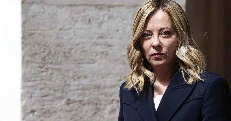 Meloni: İtaliya tərəfləri müzakirə üçün masaya gətirməyə çalışacaq