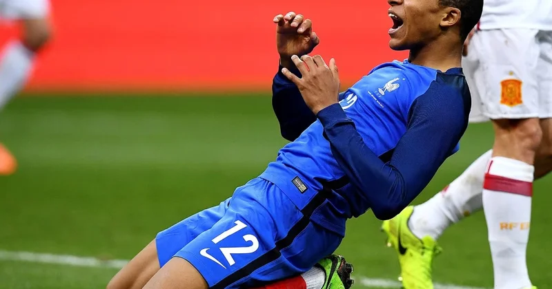 Mbappe: “Ola bilsin, Holand məni düşünür, amma mən İraqı düşünürəm”