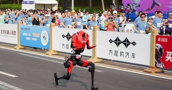 Robot yarım marafonda rekord qırdı