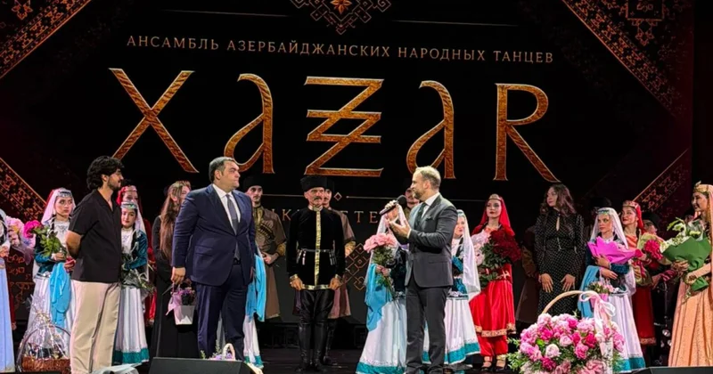 “Xəzər” ansamblı Sankt Peterburqda Azərbaycan xalq rəqslərini təqdim edib