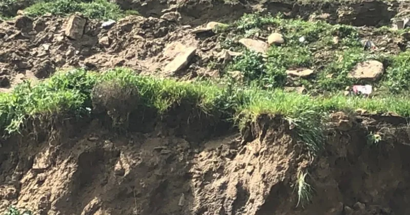 Qubada torpaq sürüşməsi baş verdi